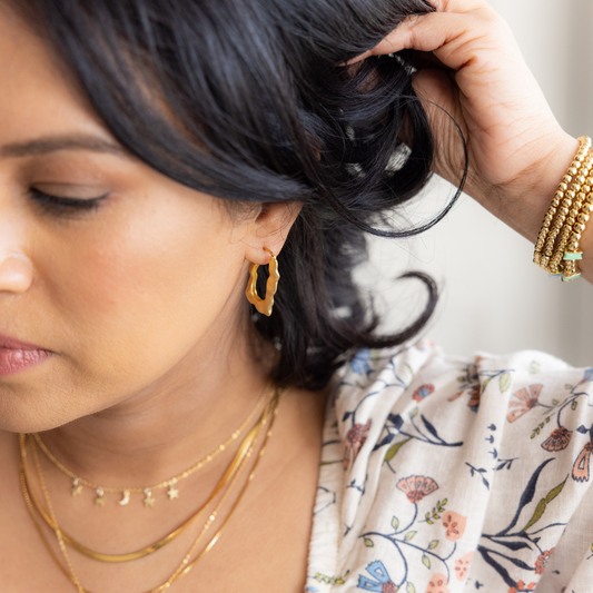 How to Choose Earrings to Suit Your Face Shape