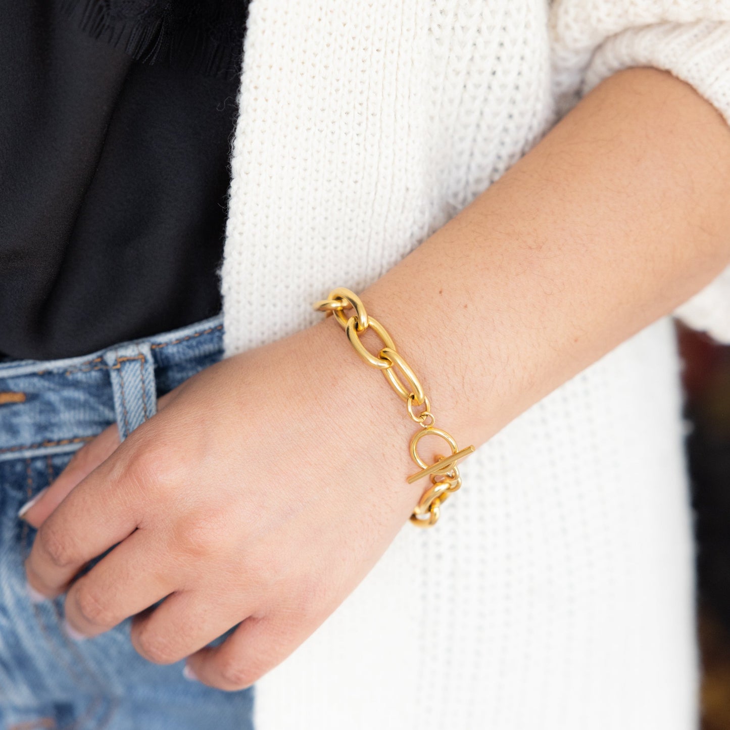 Leia T-Bar Chain Bracelet