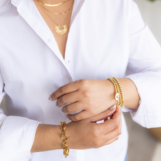 7 Rules for Wearing Statement Jewellery