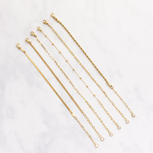 Dainty gold bracelet set